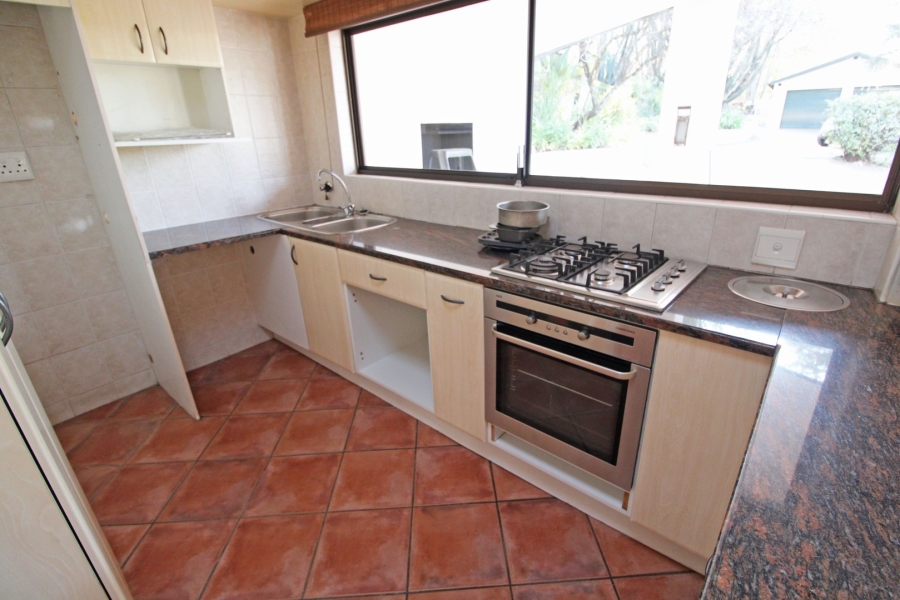 To Let 3 Bedroom Property for Rent in Bryanston East Gauteng
