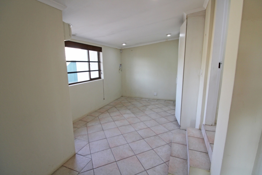 To Let 3 Bedroom Property for Rent in Bryanston East Gauteng
