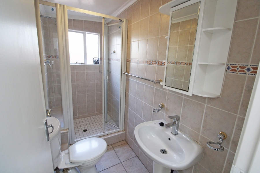 To Let 3 Bedroom Property for Rent in Bryanston East Gauteng