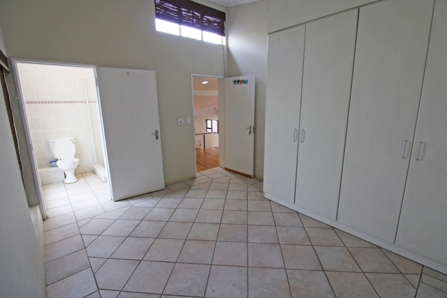 To Let 3 Bedroom Property for Rent in Bryanston East Gauteng