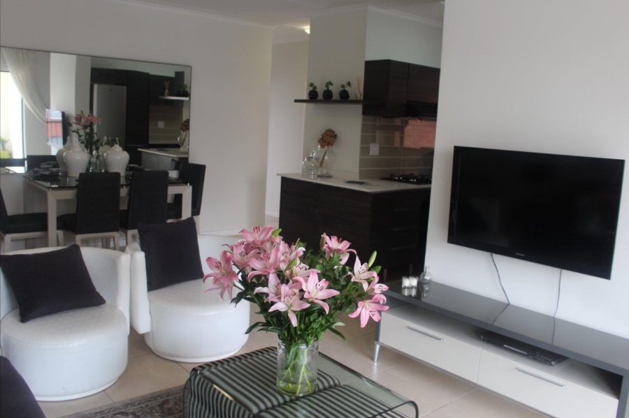 To Let 2 Bedroom Property for Rent in Greenstone Hill Gauteng