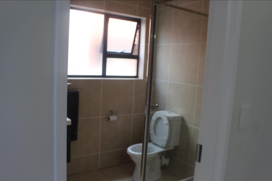 To Let 2 Bedroom Property for Rent in Greenstone Hill Gauteng