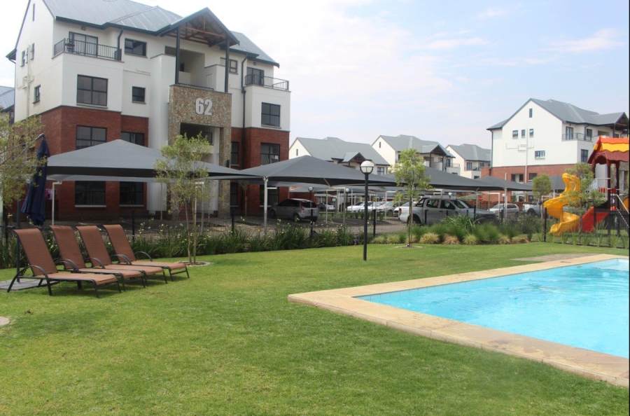 To Let 2 Bedroom Property for Rent in Greenstone Hill Gauteng