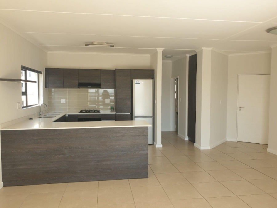 To Let 2 Bedroom Property for Rent in Greenstone Hill Gauteng