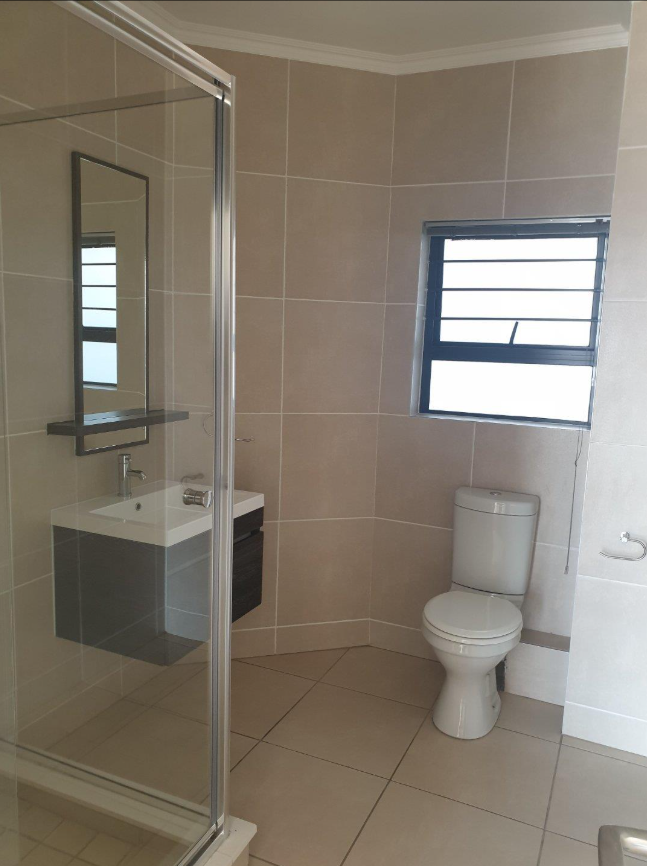 To Let 2 Bedroom Property for Rent in Greenstone Hill Gauteng