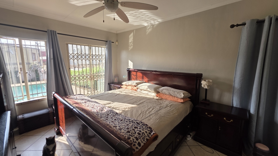 4 Bedroom Property for Sale in Garsfontein Gauteng
