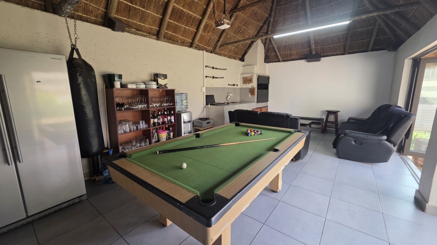 4 Bedroom Property for Sale in Garsfontein Gauteng
