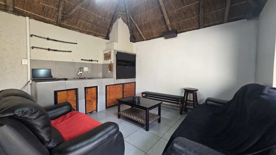4 Bedroom Property for Sale in Garsfontein Gauteng