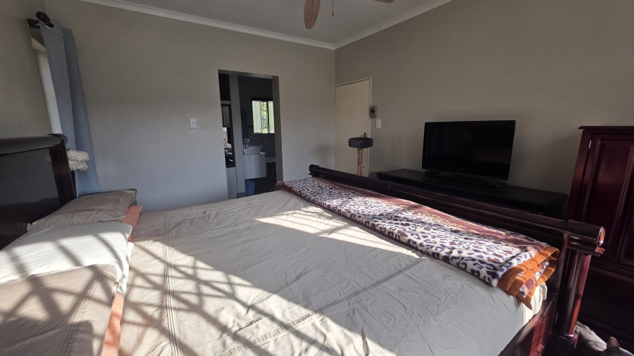 4 Bedroom Property for Sale in Garsfontein Gauteng