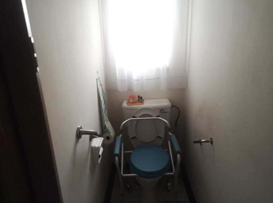 3 Bedroom Property for Sale in Mountain View Gauteng
