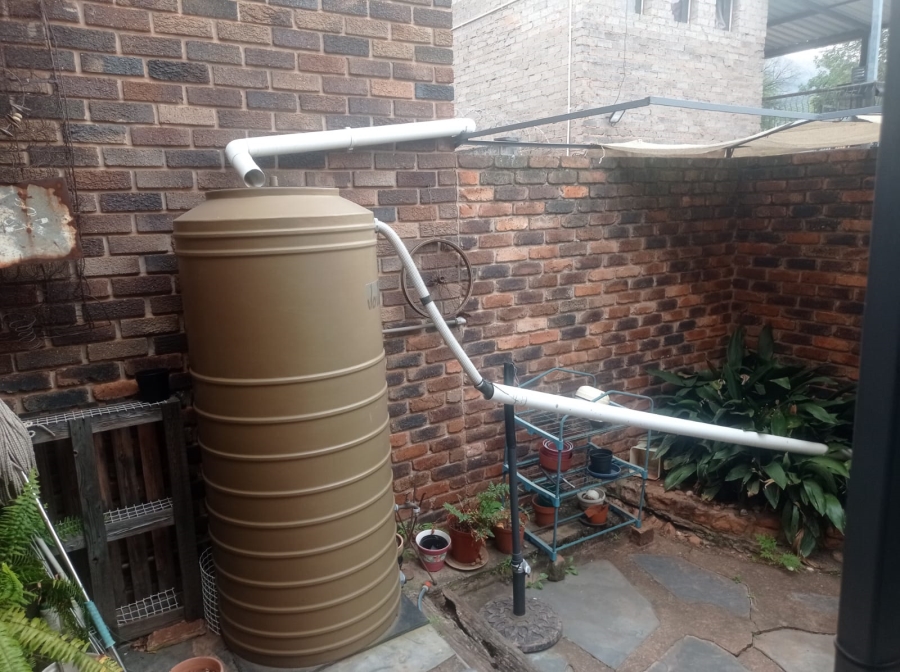 3 Bedroom Property for Sale in Mountain View Gauteng