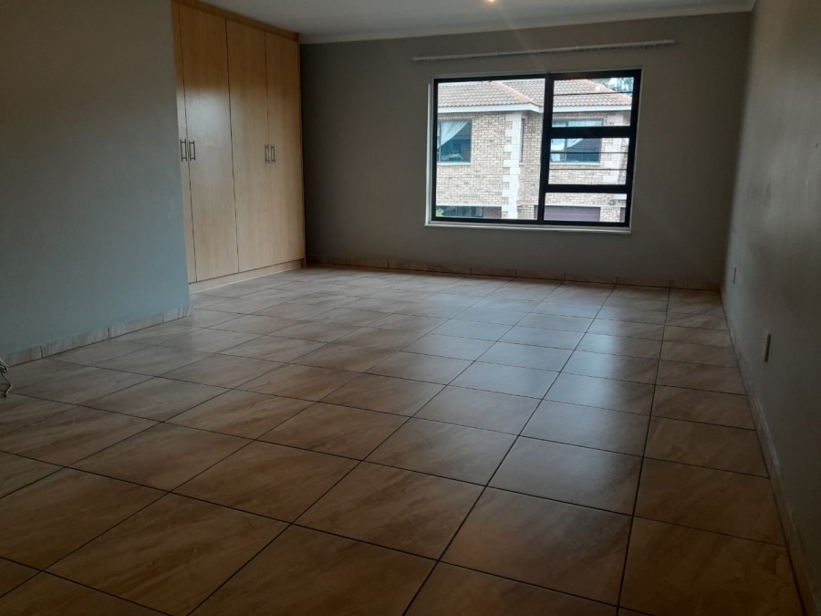 3 Bedroom Property for Sale in Harveston A H Gauteng