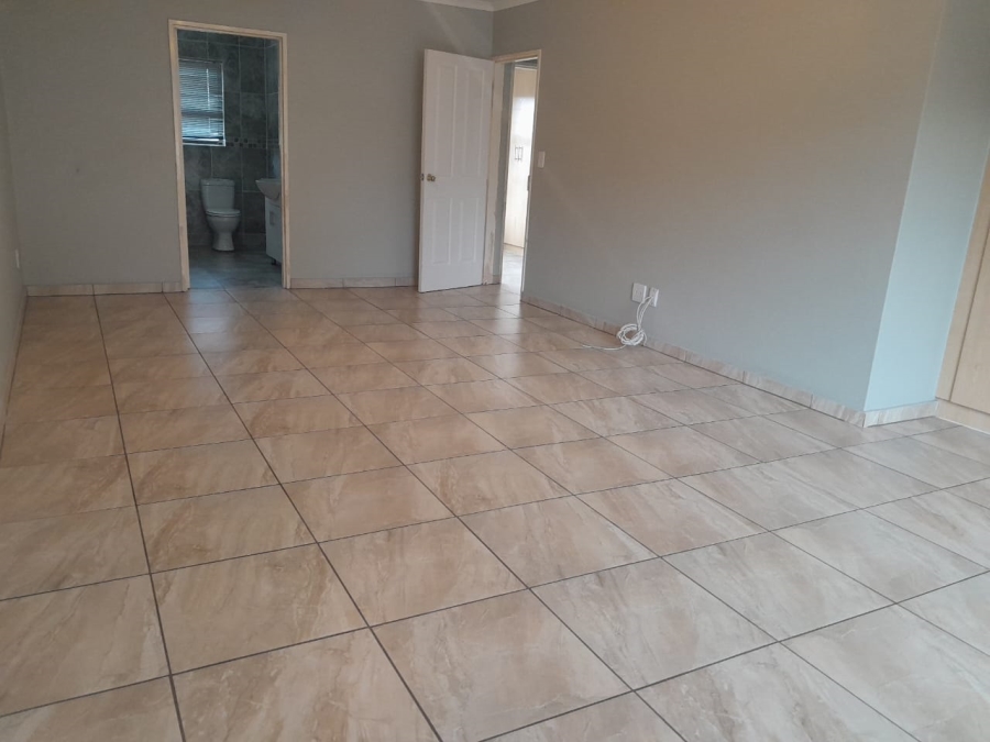 3 Bedroom Property for Sale in Harveston A H Gauteng