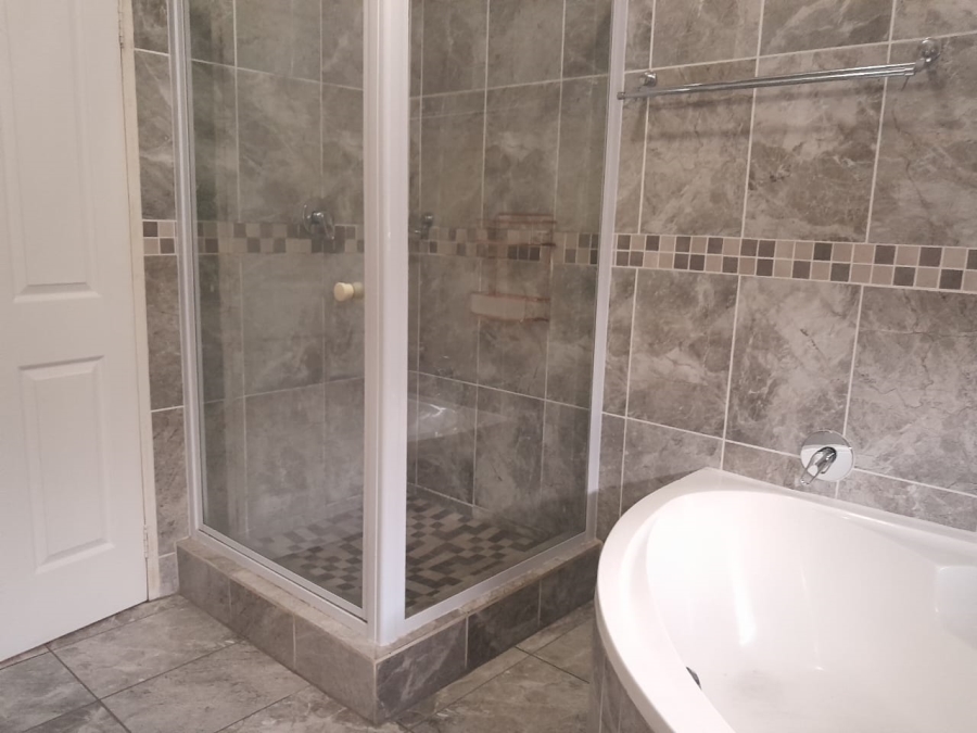 3 Bedroom Property for Sale in Harveston A H Gauteng