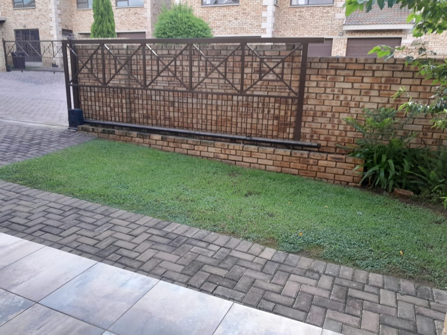 3 Bedroom Property for Sale in Harveston A H Gauteng