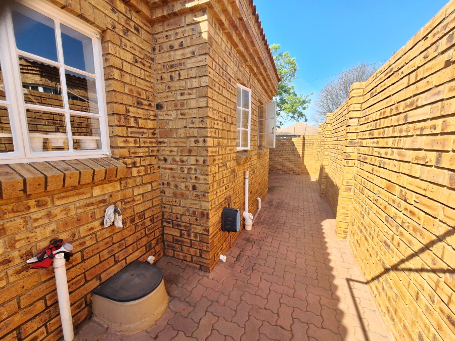 2 Bedroom Property for Sale in Chancliff Ridge Gauteng