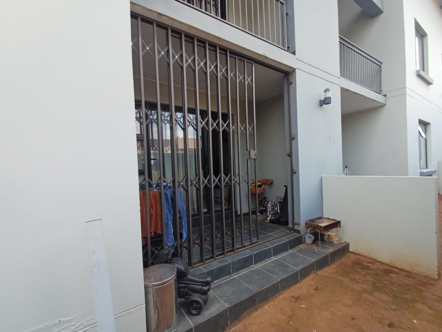 2 Bedroom Property for Sale in Witpoortjie Gauteng