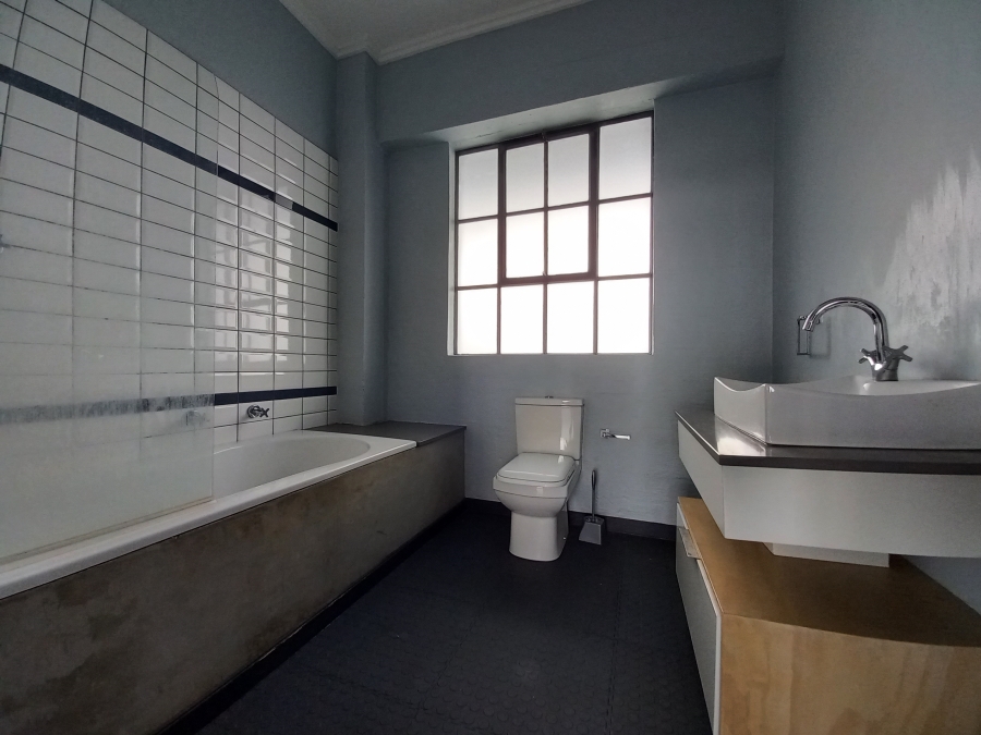 2 Bedroom Property for Sale in Braamfontein Gauteng