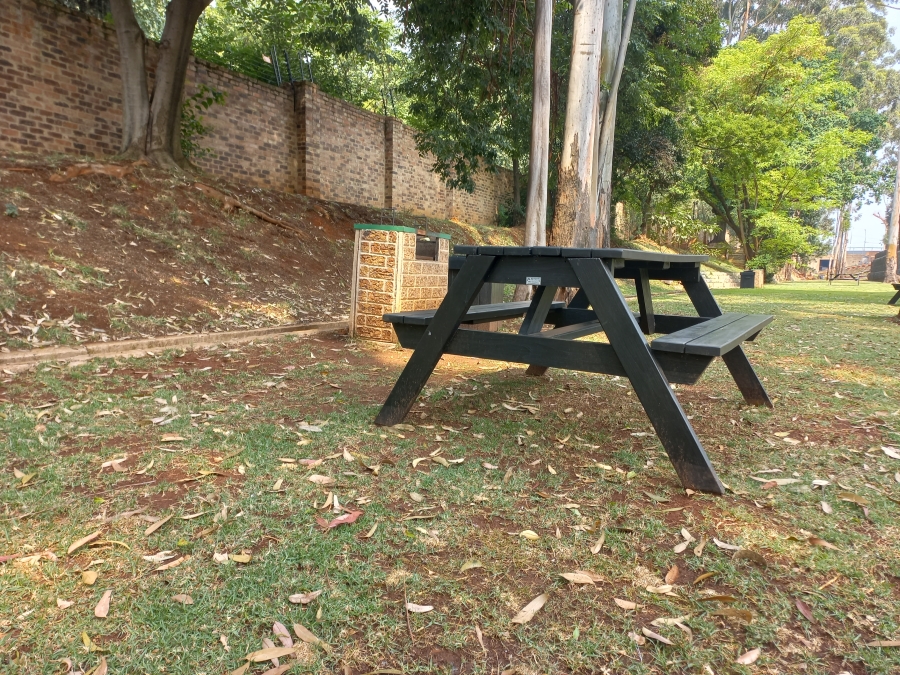 2 Bedroom Property for Sale in Braamfontein Gauteng