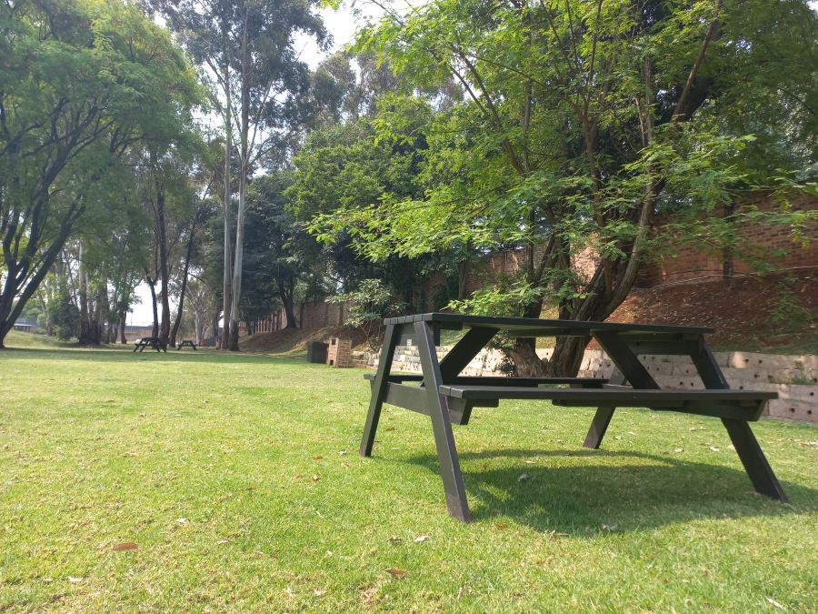 2 Bedroom Property for Sale in Braamfontein Gauteng