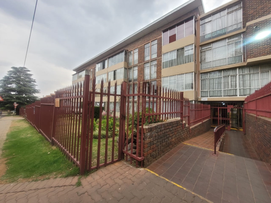 2 Bedroom Property for Sale in Florida Gauteng