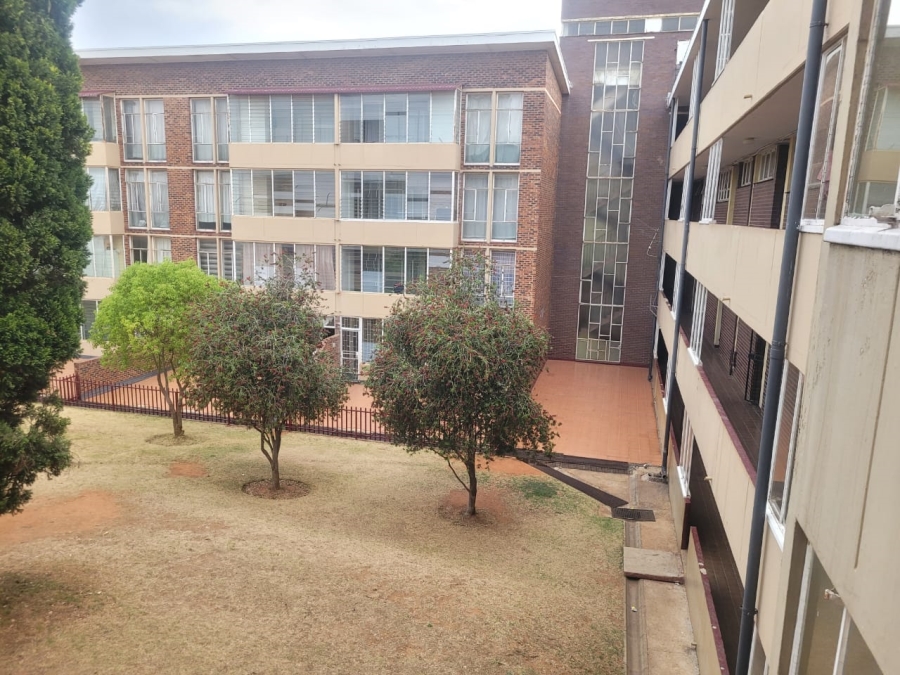 2 Bedroom Property for Sale in Florida Gauteng