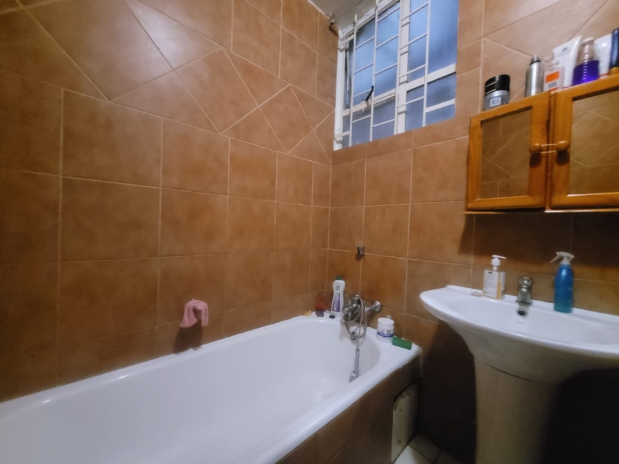 2 Bedroom Property for Sale in Florida Gauteng