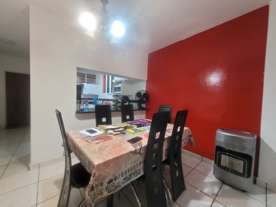 2 Bedroom Property for Sale in Florida Gauteng