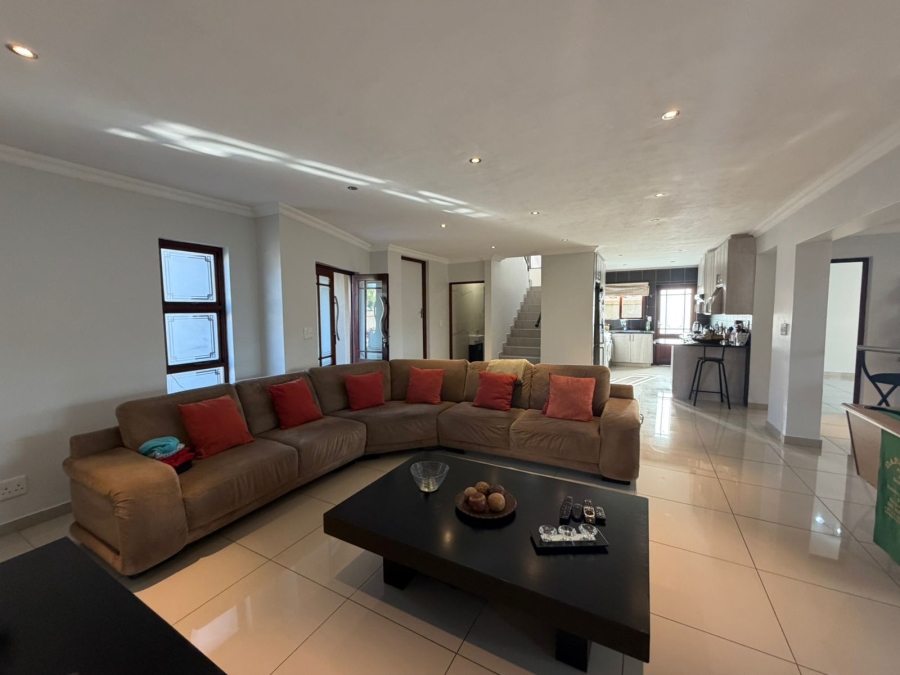 4 Bedroom Property for Sale in Kensington Gauteng