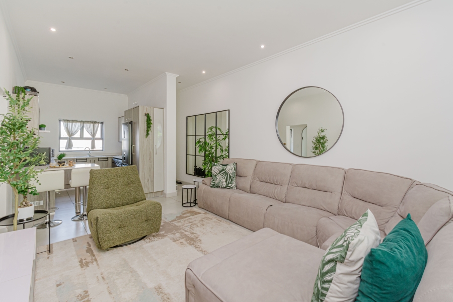 2 Bedroom Property for Sale in Broadacres Gauteng