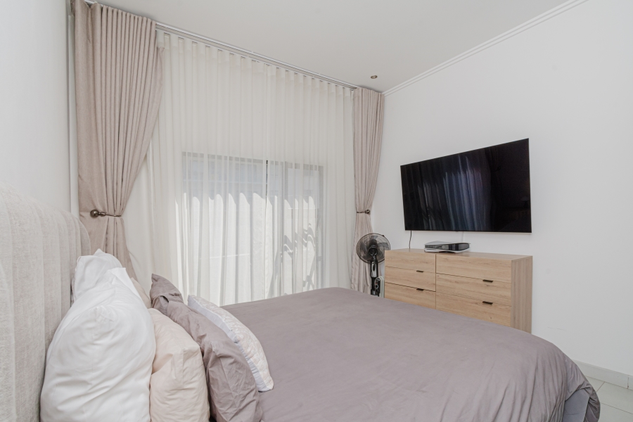 2 Bedroom Property for Sale in Broadacres Gauteng