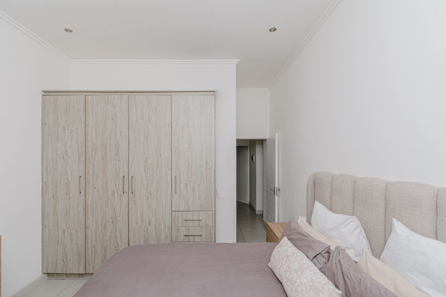 2 Bedroom Property for Sale in Broadacres Gauteng
