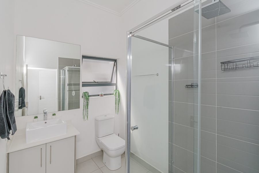 2 Bedroom Property for Sale in Broadacres Gauteng