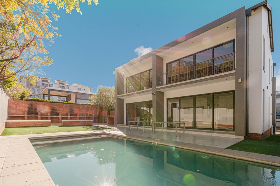 2 Bedroom Property for Sale in Broadacres Gauteng
