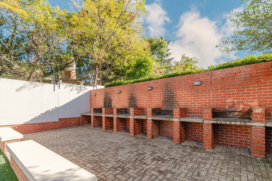 2 Bedroom Property for Sale in Broadacres Gauteng