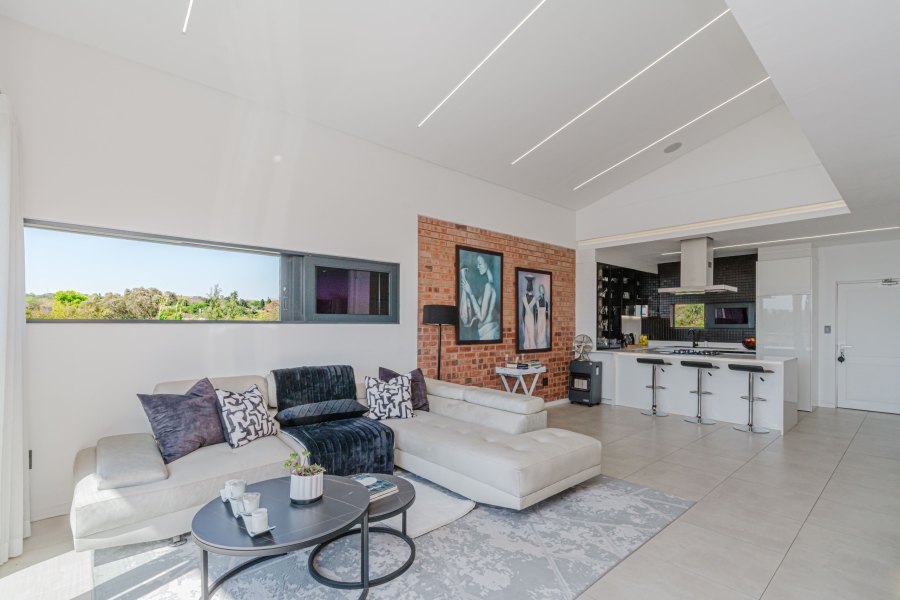 2 Bedroom Property for Sale in Broadacres Gauteng