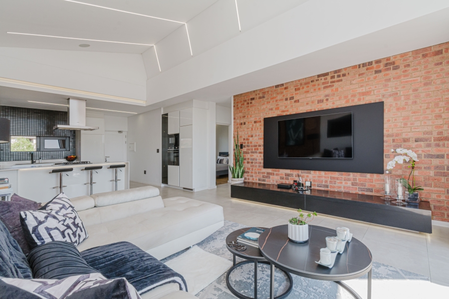 2 Bedroom Property for Sale in Broadacres Gauteng
