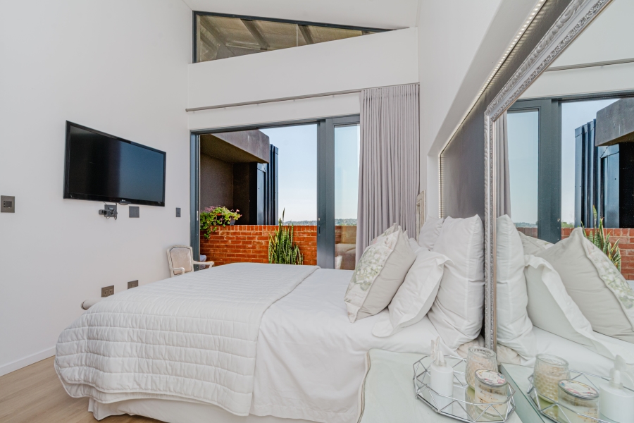 2 Bedroom Property for Sale in Broadacres Gauteng