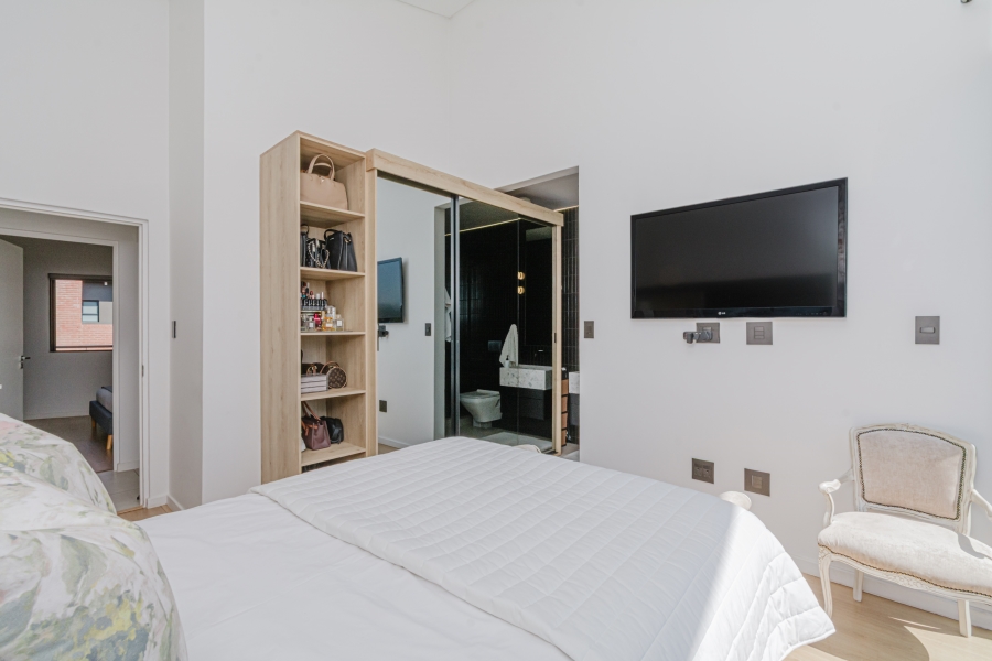 2 Bedroom Property for Sale in Broadacres Gauteng