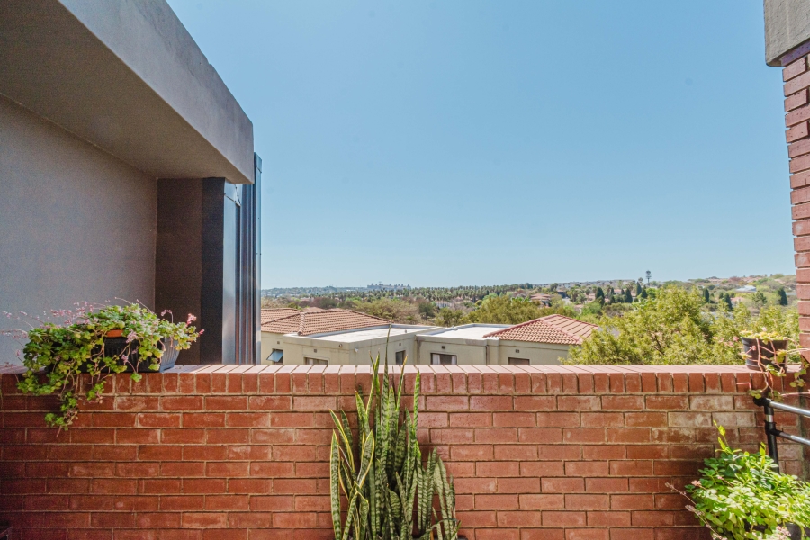 2 Bedroom Property for Sale in Broadacres Gauteng