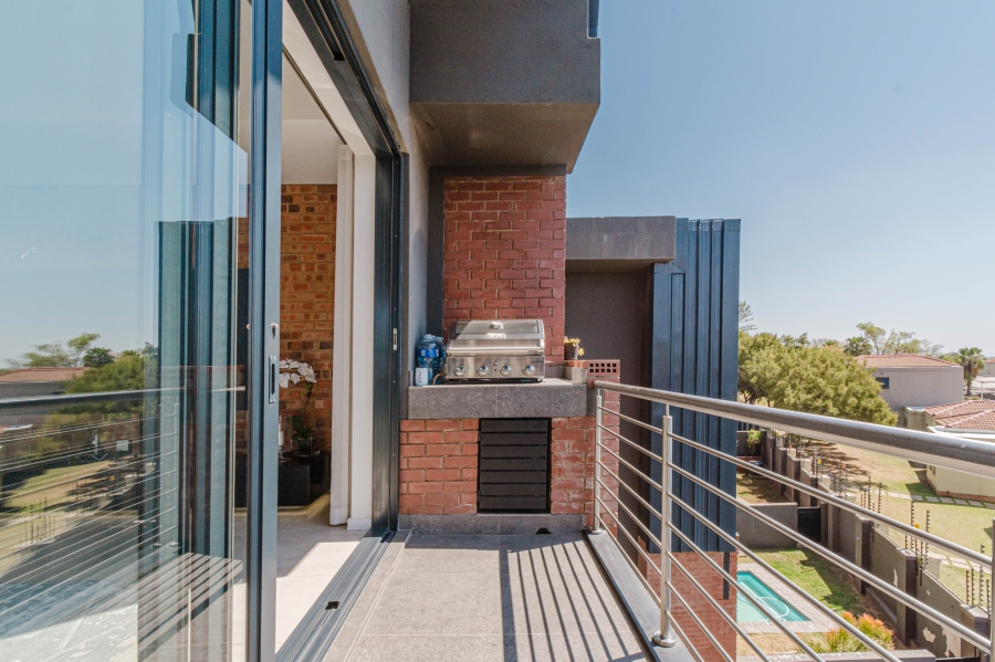 2 Bedroom Property for Sale in Broadacres Gauteng