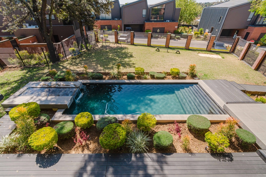 2 Bedroom Property for Sale in Broadacres Gauteng