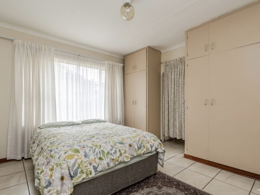 5 Bedroom Property for Sale in Randpark Ridge Gauteng