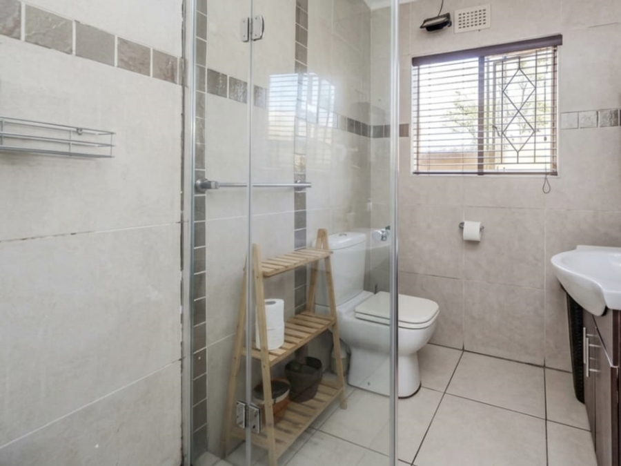 5 Bedroom Property for Sale in Randpark Ridge Gauteng