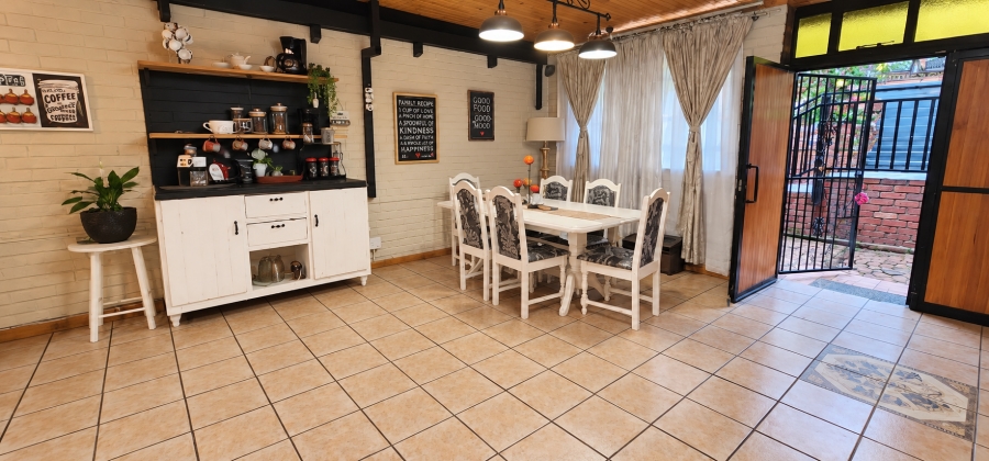 3 Bedroom Property for Sale in Mountain View Gauteng