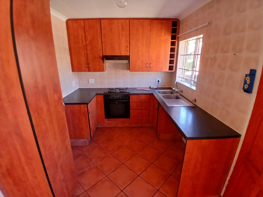 To Let 2 Bedroom Property for Rent in Equestria Gauteng