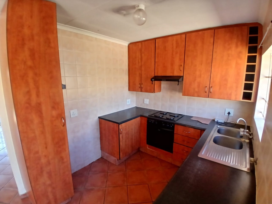 To Let 2 Bedroom Property for Rent in Equestria Gauteng