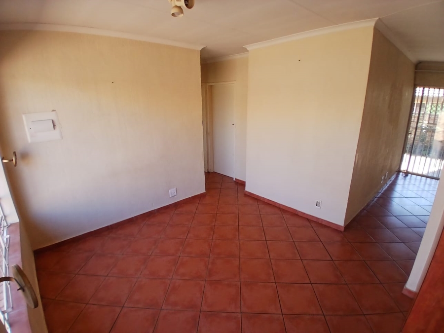 To Let 2 Bedroom Property for Rent in Equestria Gauteng