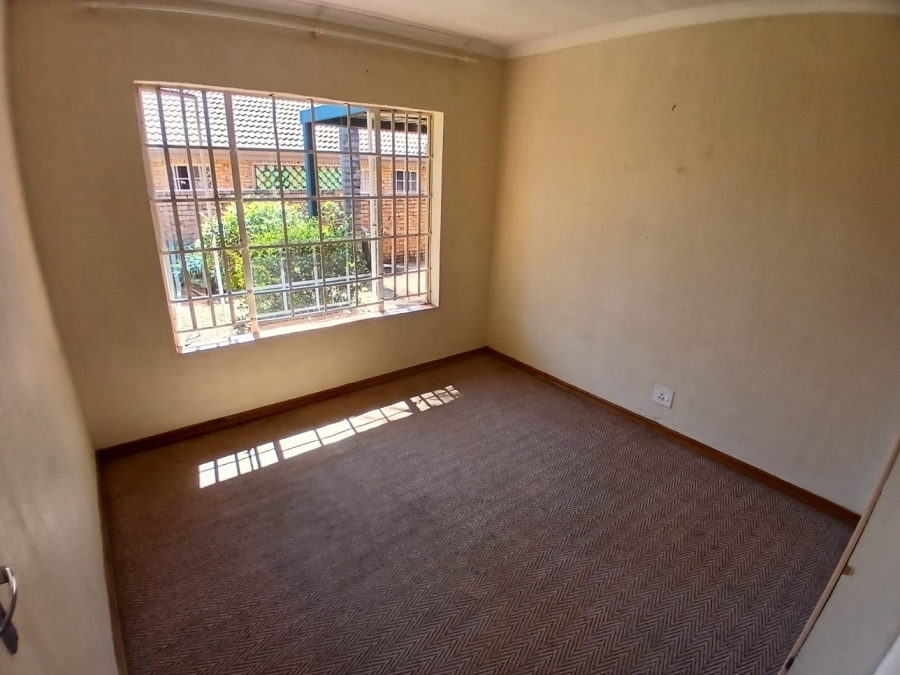 To Let 2 Bedroom Property for Rent in Equestria Gauteng