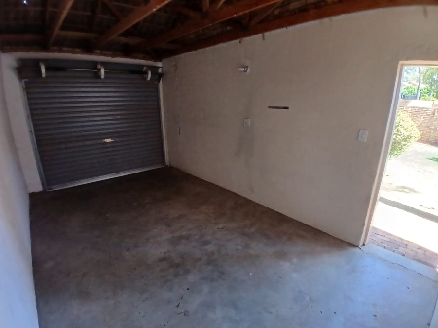 To Let 2 Bedroom Property for Rent in Equestria Gauteng